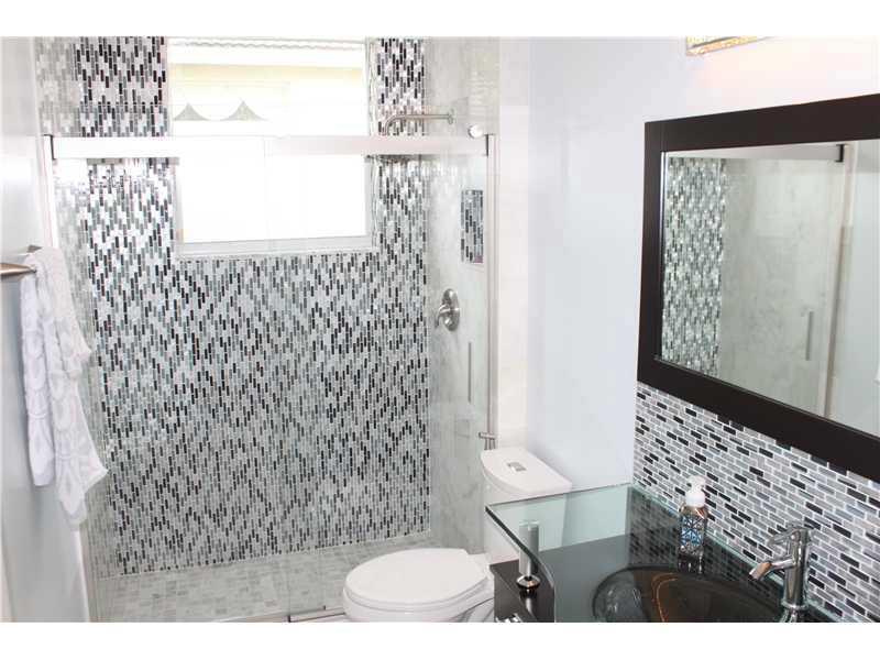 SUNSET LAKES - Residential Lease