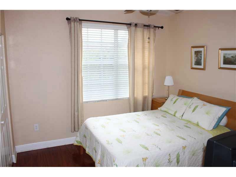 SUNSET LAKES - Residential Lease