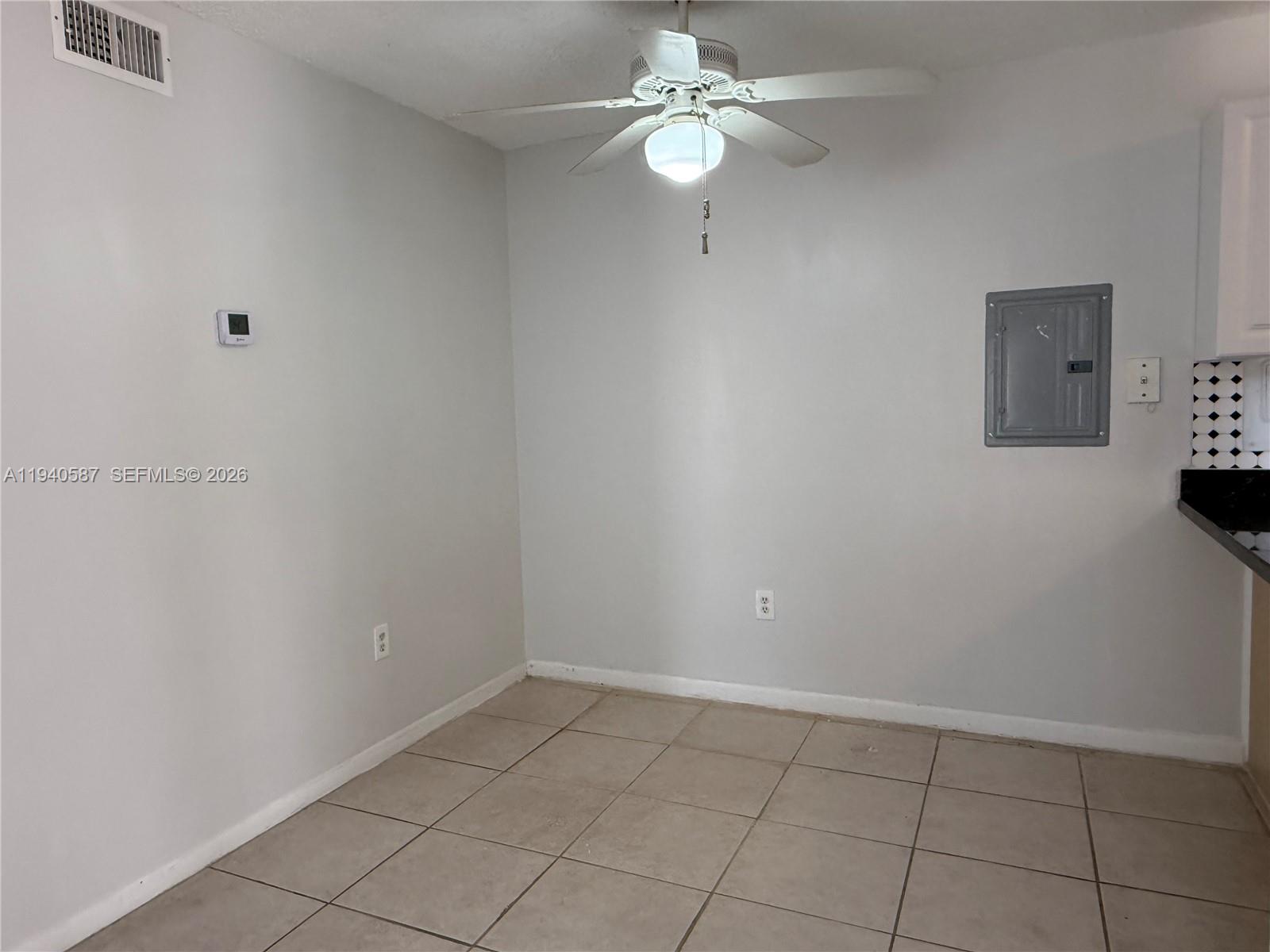 THE MEADOWS LAKE NORTH CO - Residential