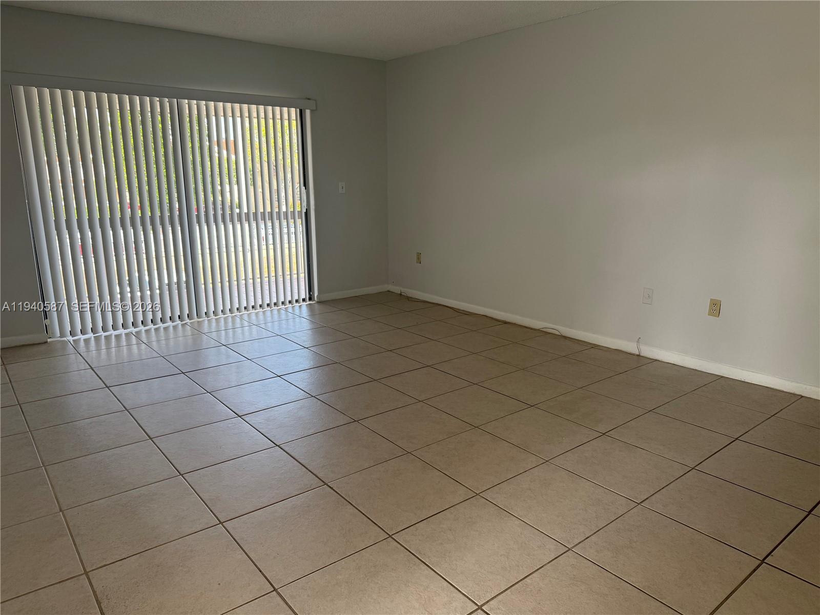 THE MEADOWS LAKE NORTH CO - Residential