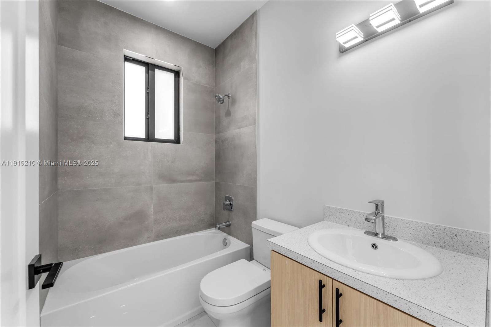 OAK SHIRE HOMES - Residential