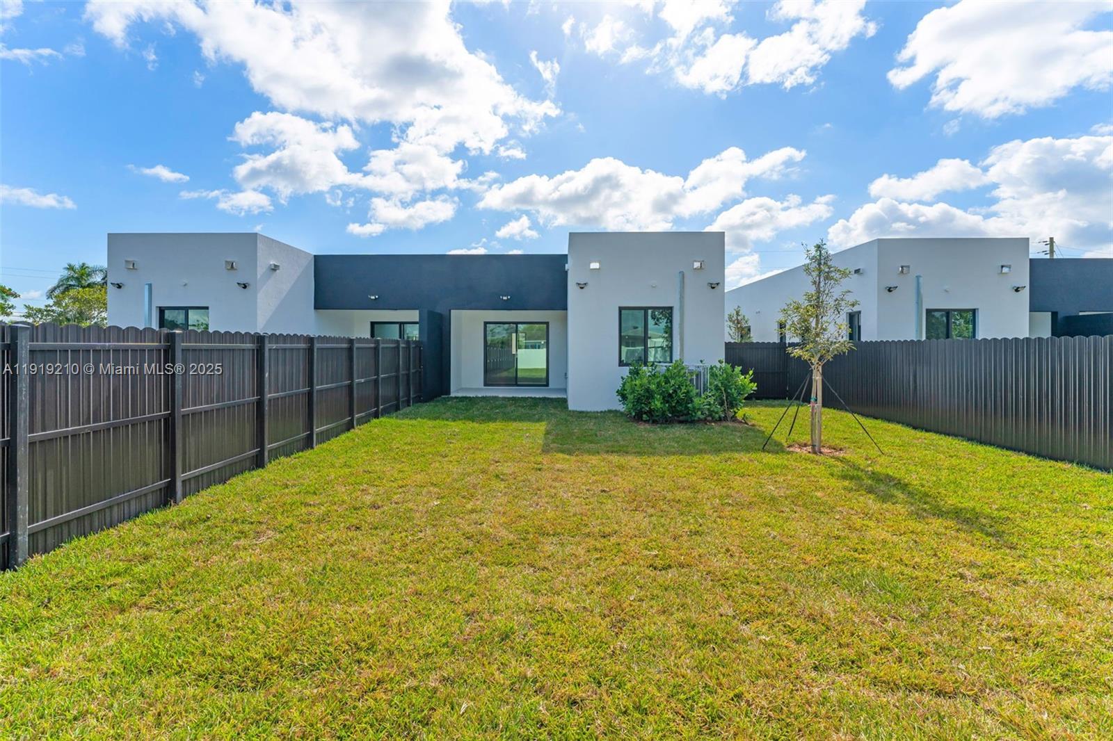 OAK SHIRE HOMES - Residential