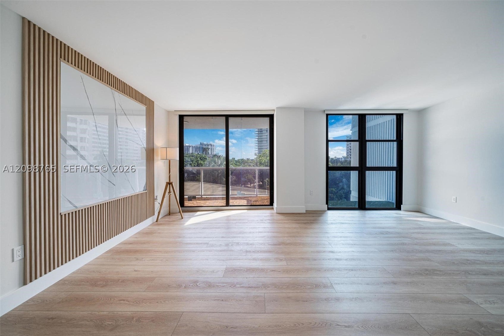 9 Island Ave 414