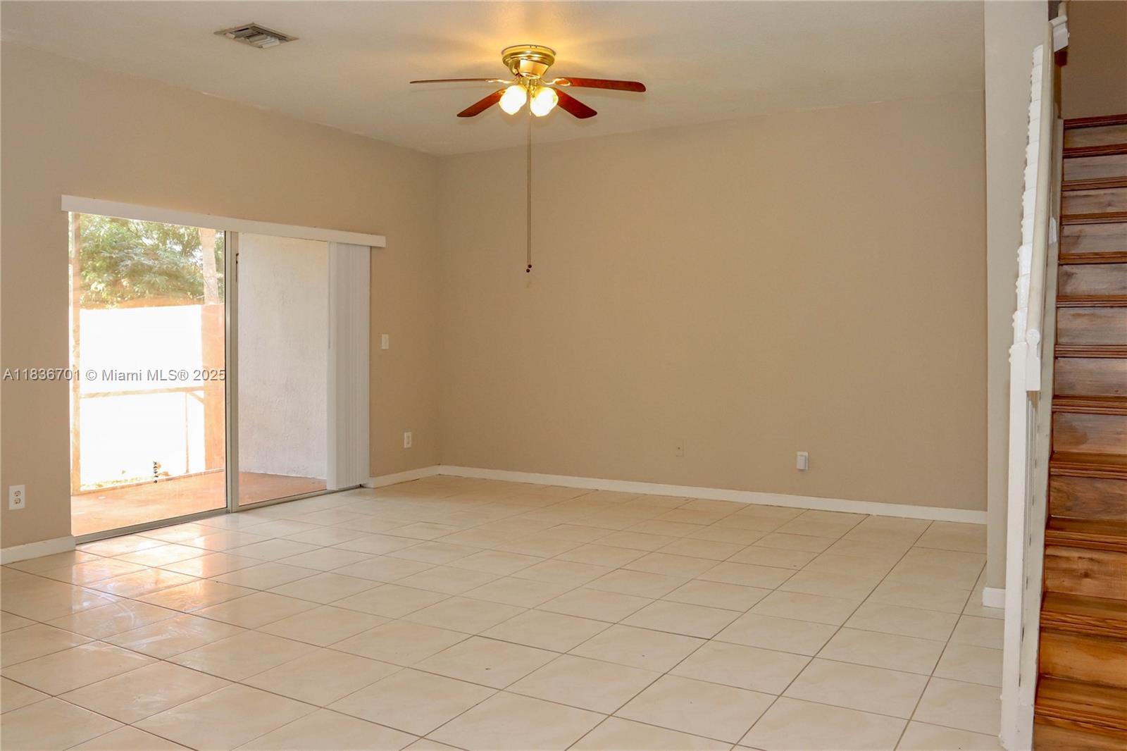 5660 NW 120th Ter