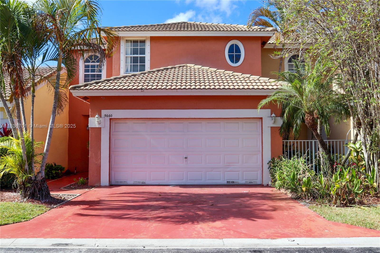 5660 NW 120th Ter