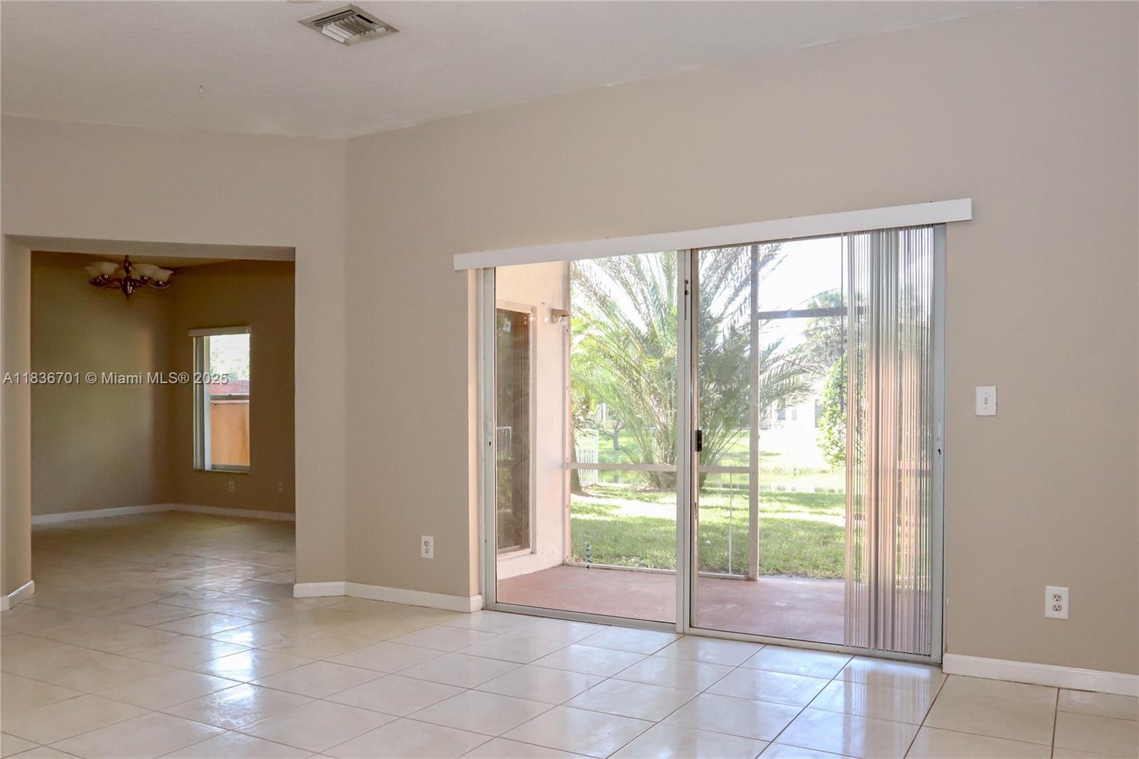 5660 NW 120th Ter