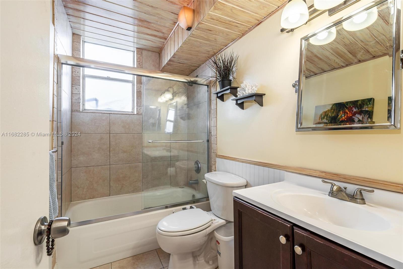 DANIANS SOUTH CONDO - Residential