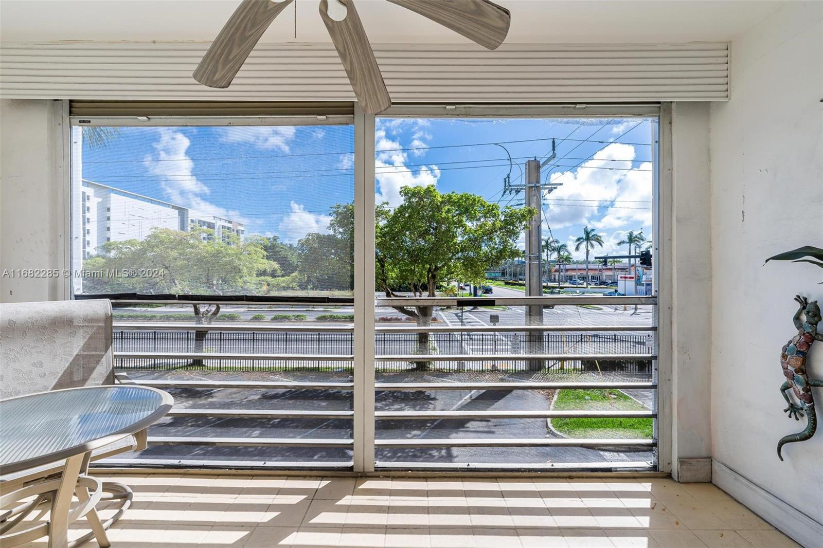 DANIANS SOUTH CONDO - Residential