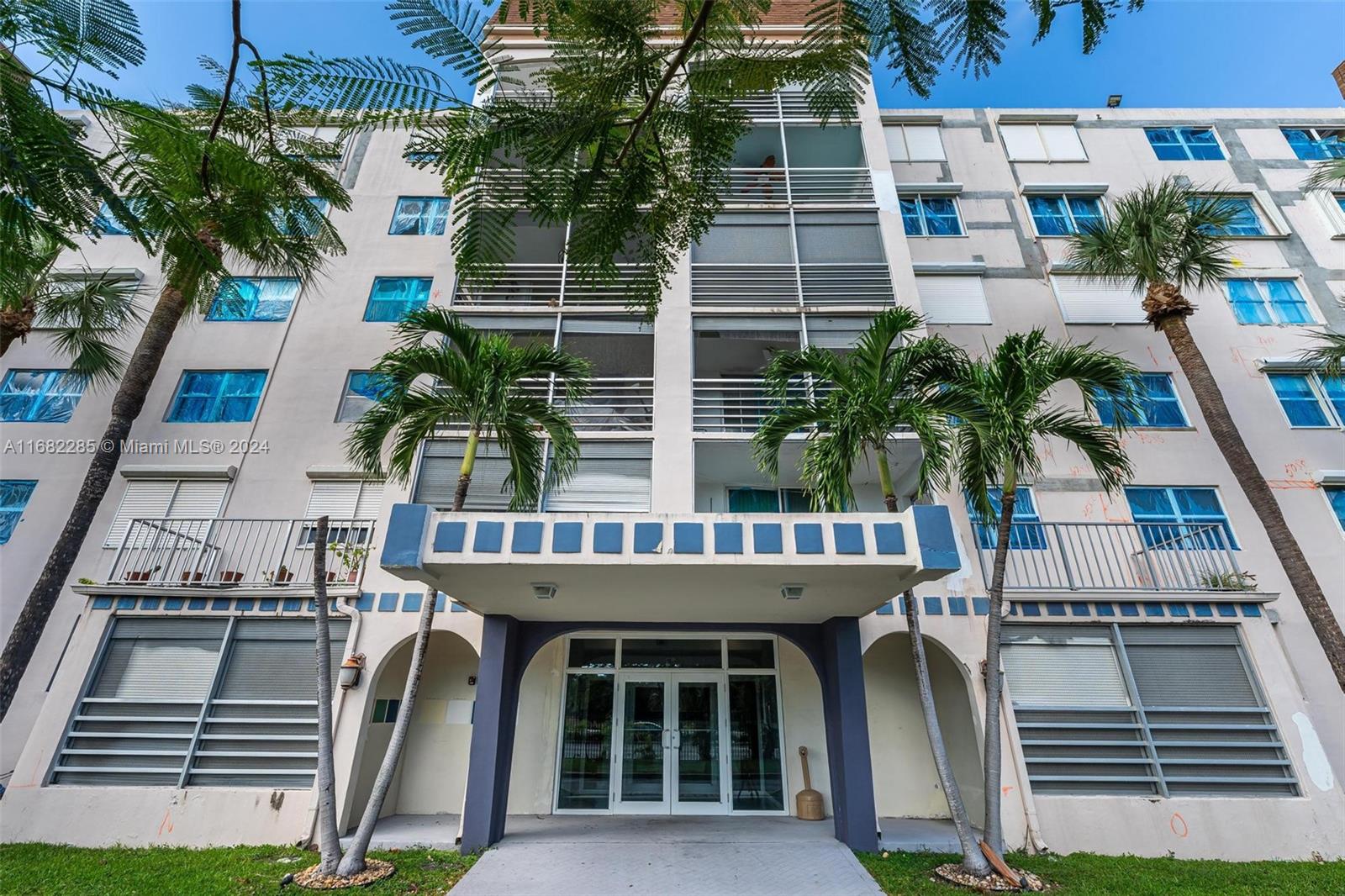 DANIANS SOUTH CONDO - Residential