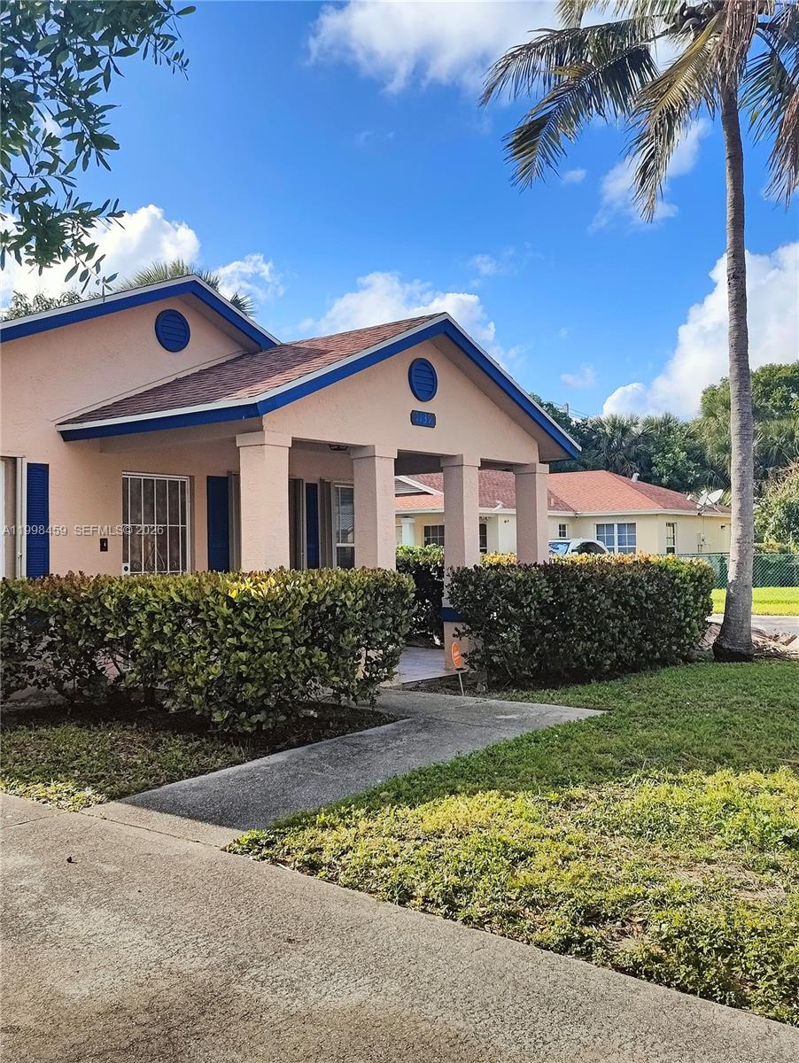 FRESHWATER LAKES - Residential Lease