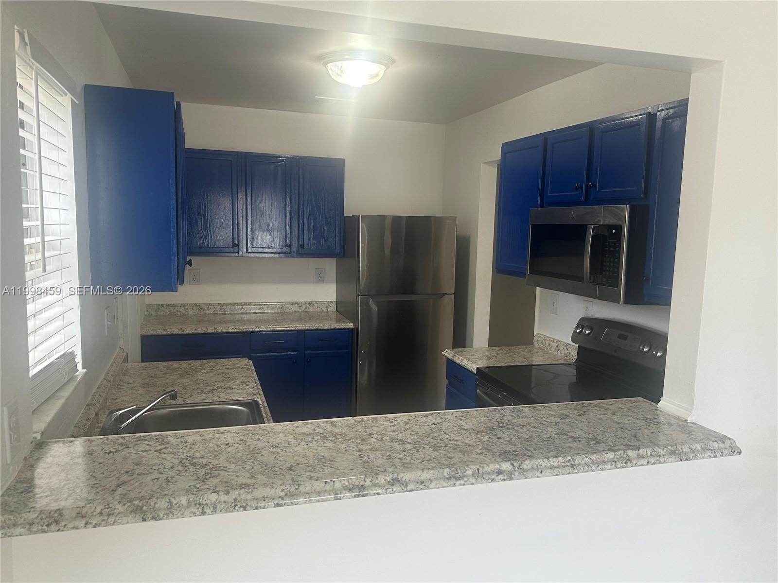 FRESHWATER LAKES - Residential Lease