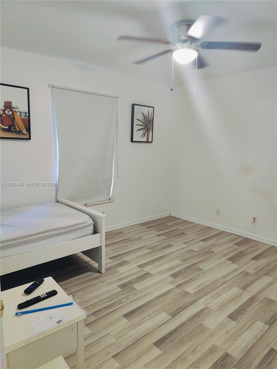 FRESHWATER LAKES - Residential Lease