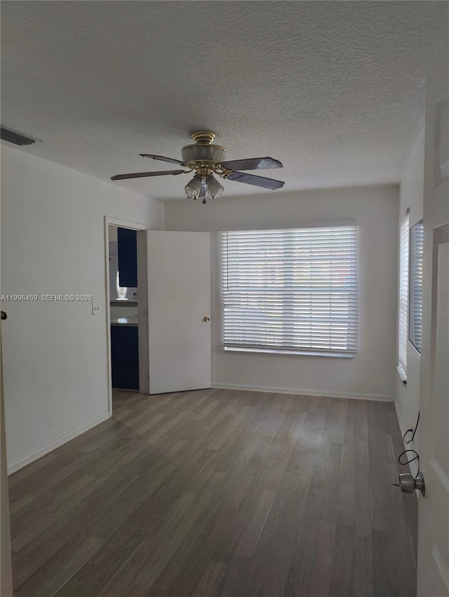 FRESHWATER LAKES - Residential Lease