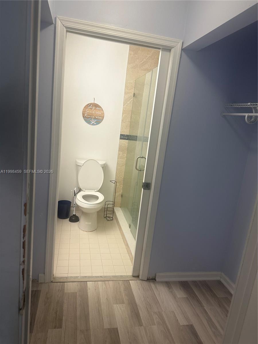 FRESHWATER LAKES - Residential Lease