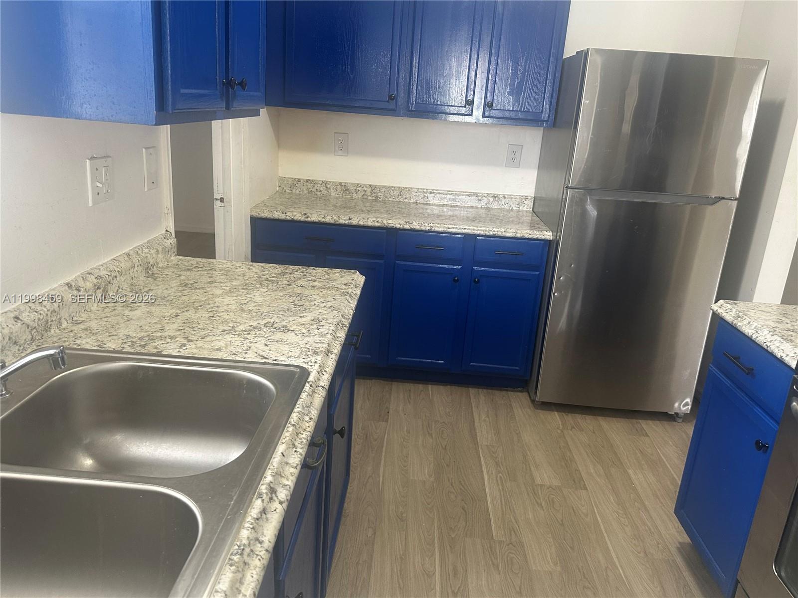 FRESHWATER LAKES - Residential Lease