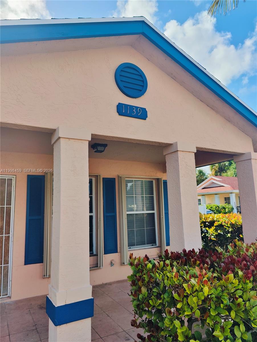 FRESHWATER LAKES - Residential Lease