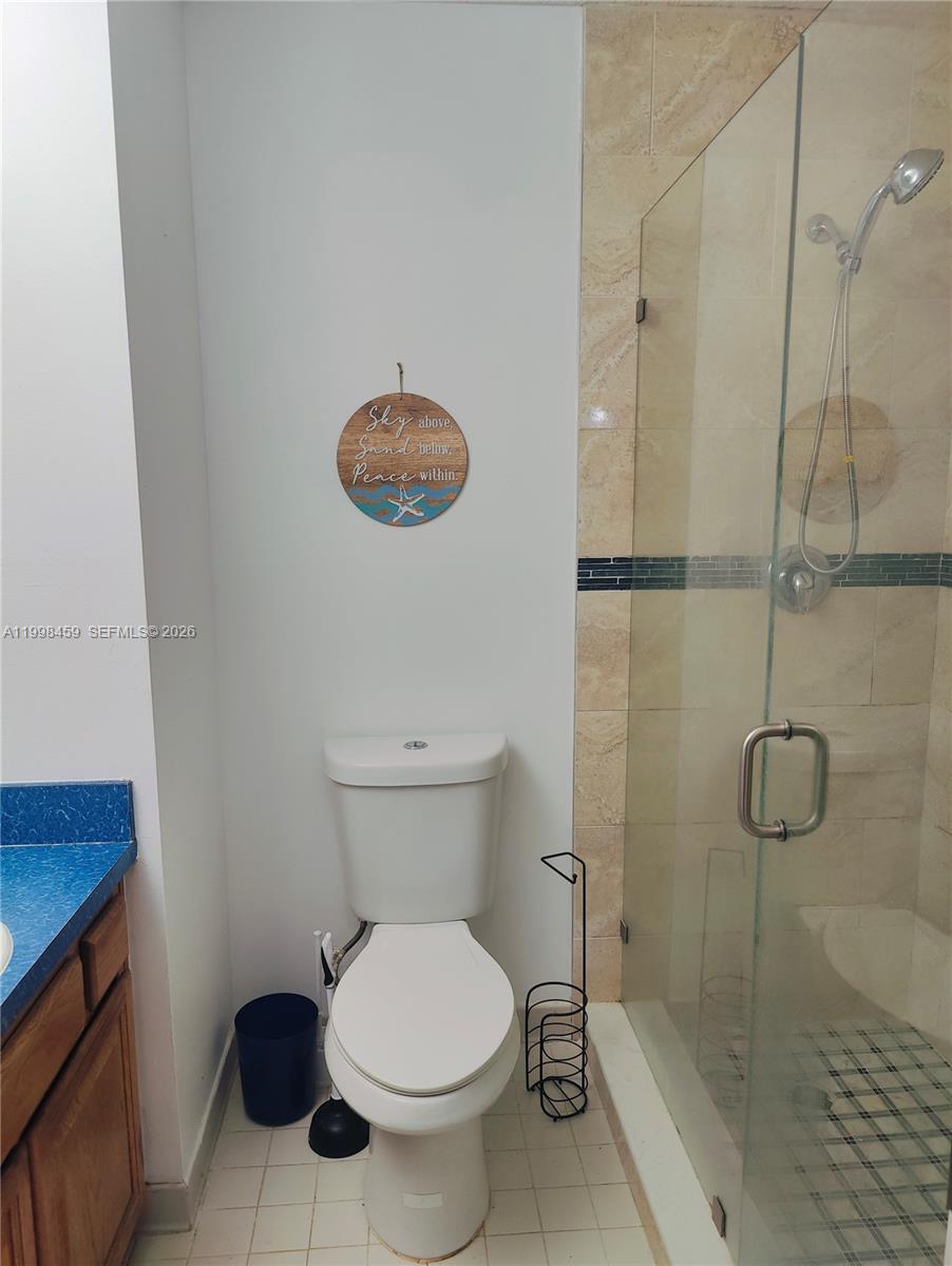 FRESHWATER LAKES - Residential Lease