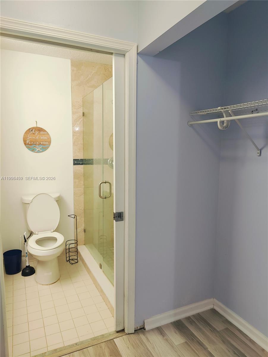 FRESHWATER LAKES - Residential Lease