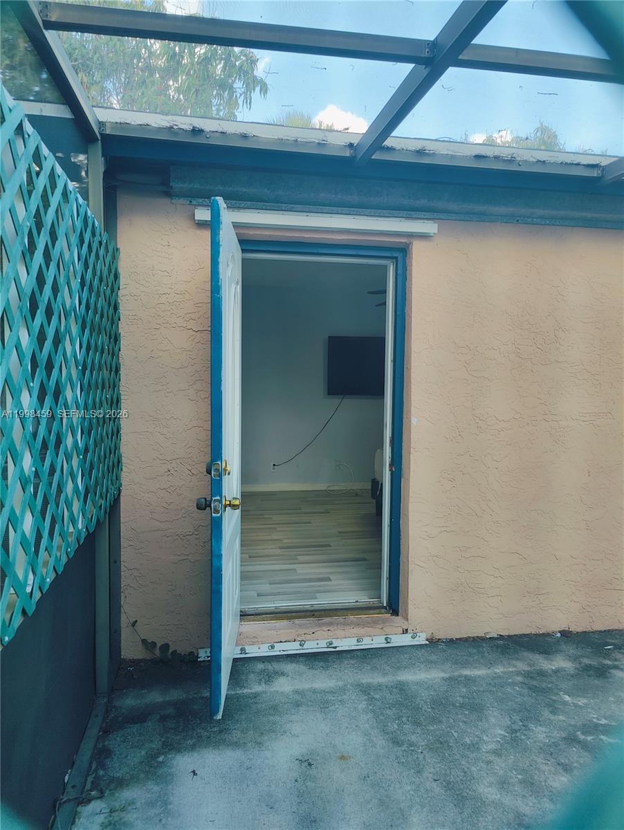 FRESHWATER LAKES - Residential Lease