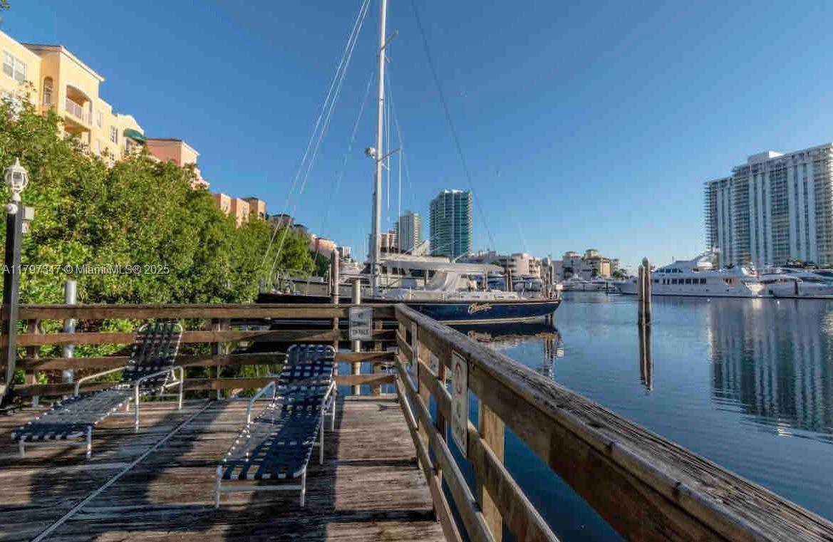 THE YACHT CLUB AT AVENTUR - Residential Lease