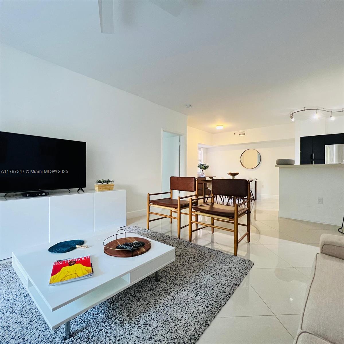 THE YACHT CLUB AT AVENTUR - Residential Lease