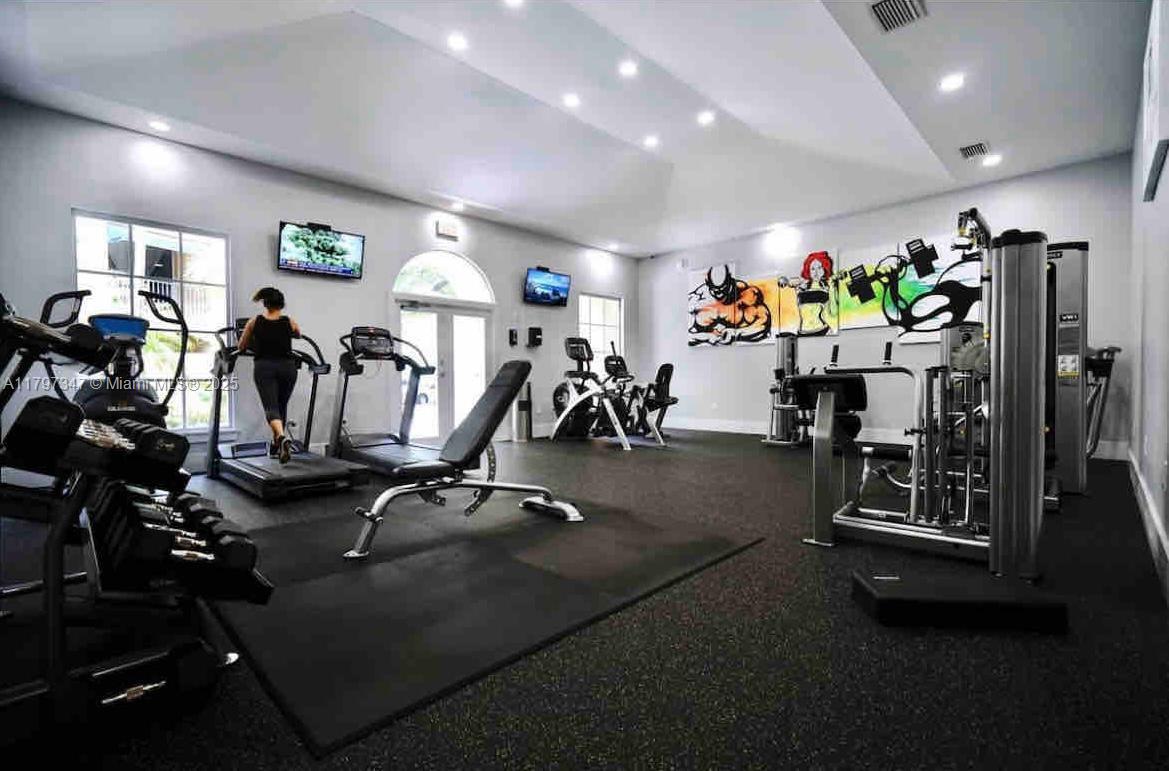 THE YACHT CLUB AT AVENTUR - Residential Lease