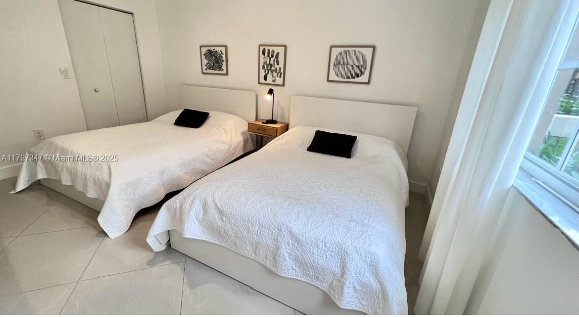 THE YACHT CLUB AT AVENTUR - Residential Lease