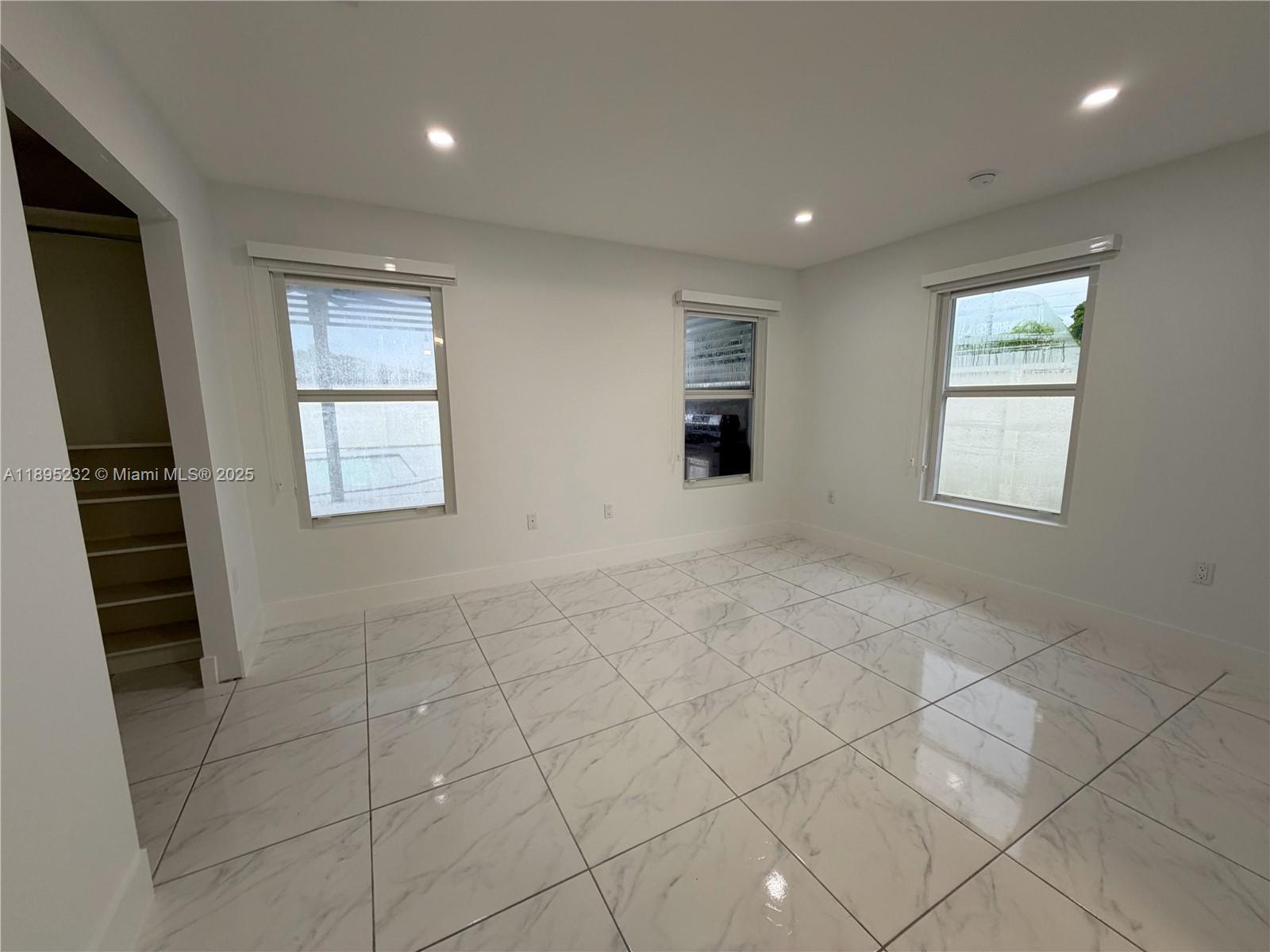 GLENDOLYN SUBDIVISION - Residential Lease