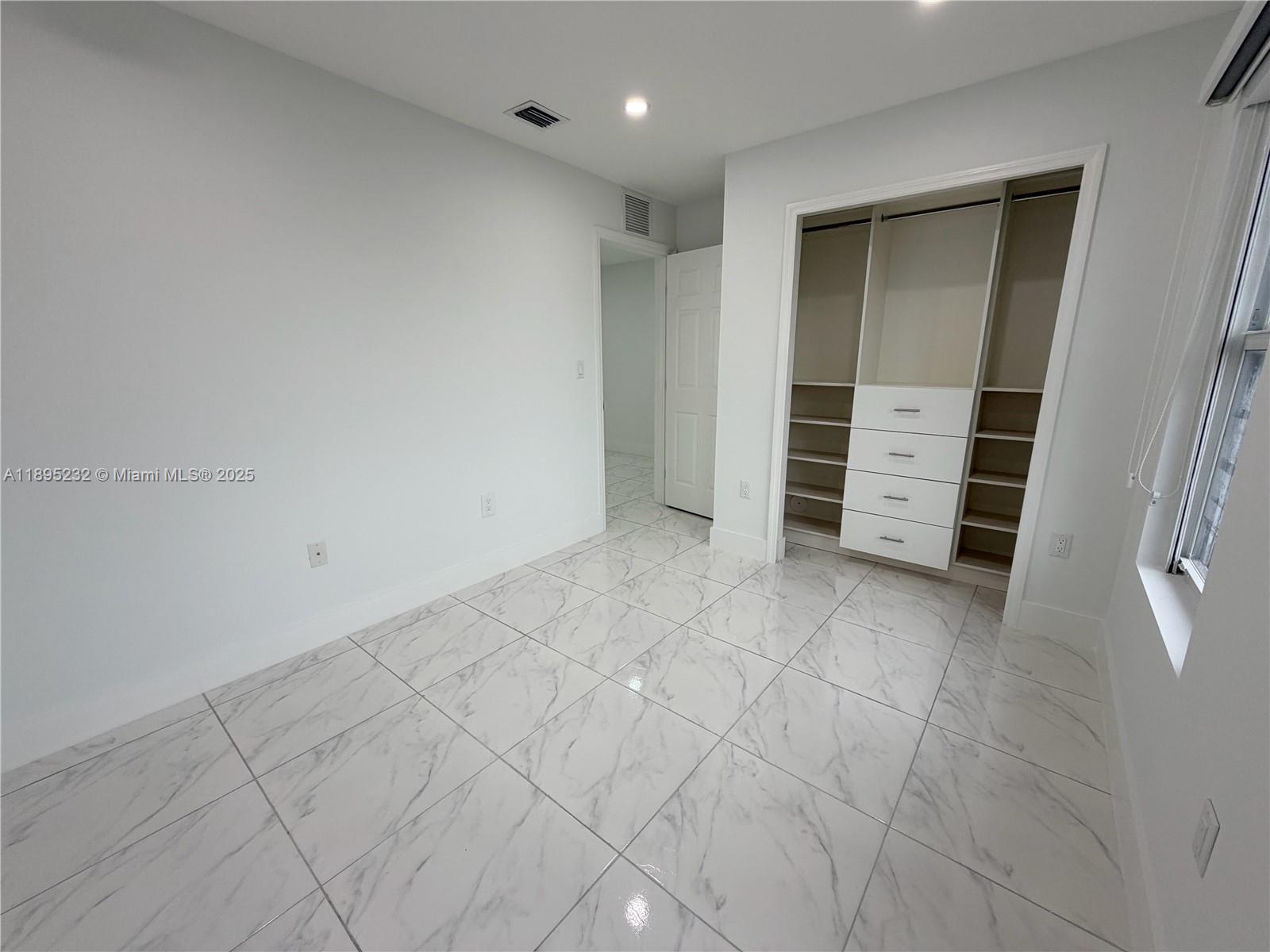 GLENDOLYN SUBDIVISION - Residential Lease