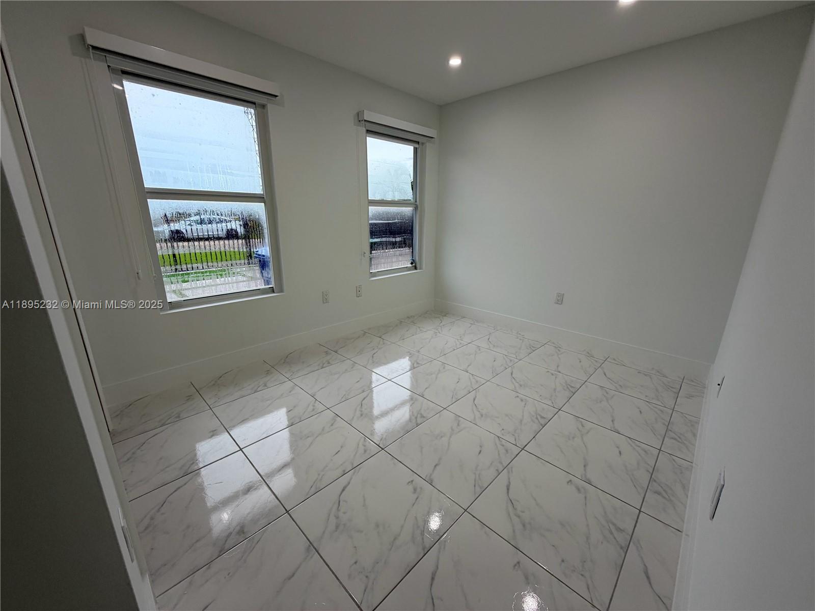 GLENDOLYN SUBDIVISION - Residential Lease