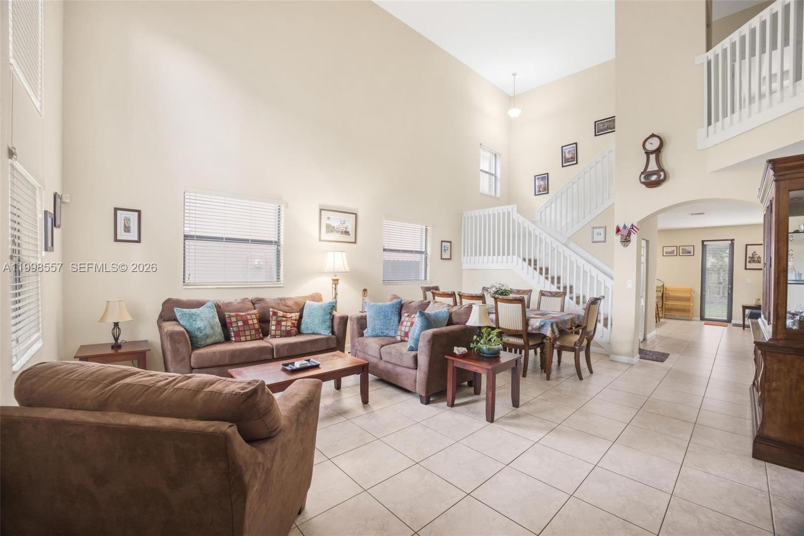 SILVER PALM EAST SECTION - Residential