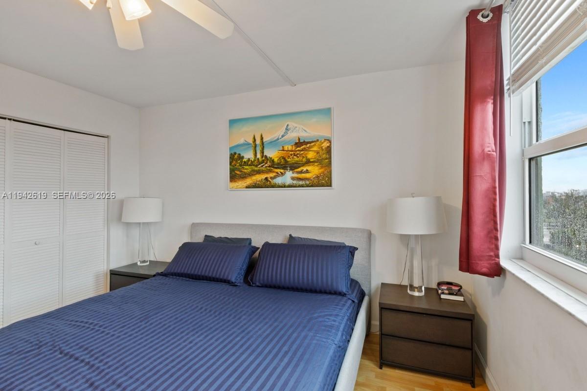 YACHT CLUB AT PORTOFINO C - Residential