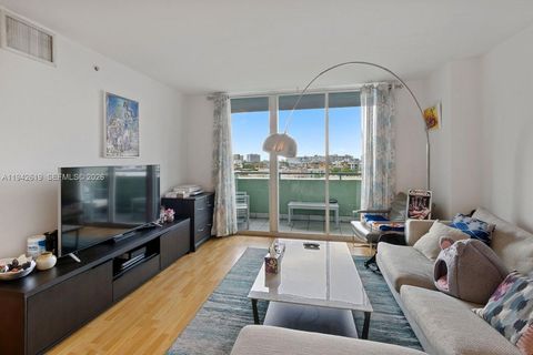 Photo of 90 Alton Rd #807, Miami Beach, FL 33139 (MLS # A11942619)