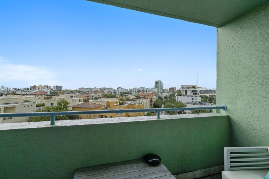 The Yacht Club is South of Fifth's Miami Beach premiere waterfront building with views. This is a fully furnished one bedroom/one bathroom on the 8th floor with east facing views. The unit has new appliances, remodeled bathroom, closets installed and high quality furniture. Come and enjoy the amenities of a brand-new pool, spa, jacuzzi, gym and valet parking. Unit can be rented 30 days minimum and has valet parking & one designated space in garage.