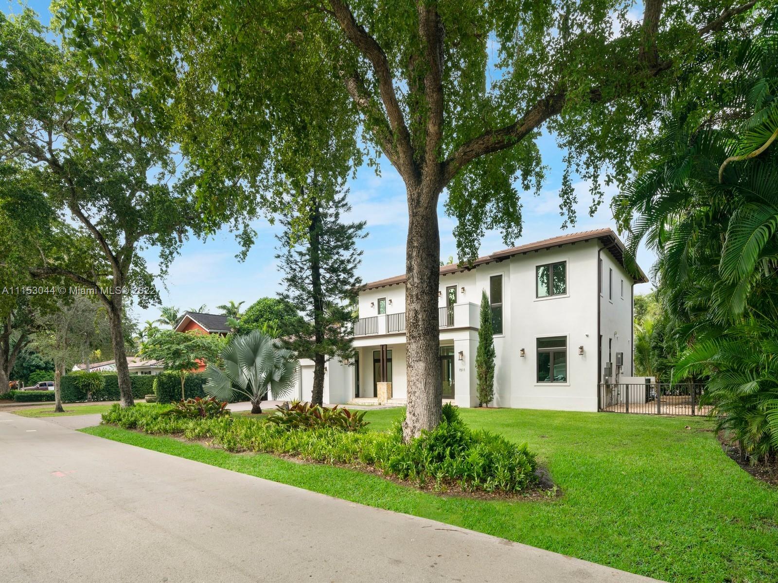 CORAL GABLES COUNTRY CLUB - Residential