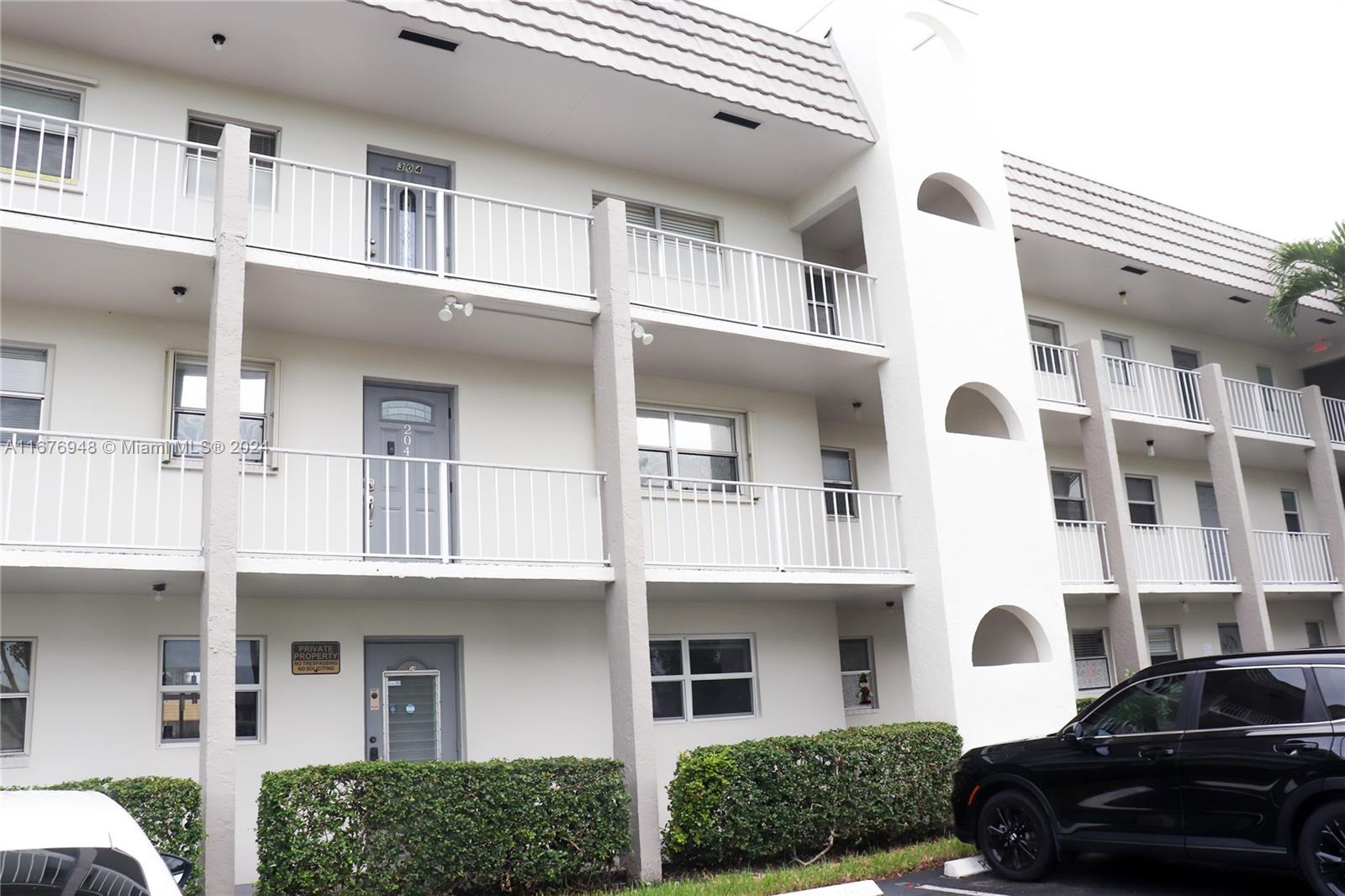 Rental Property at 8130 Sunrise Lakes Blvd 104, Sunrise, Miami-Dade County, Florida - Bedrooms: 2 
Bathrooms: 2  - $1,780 MO.