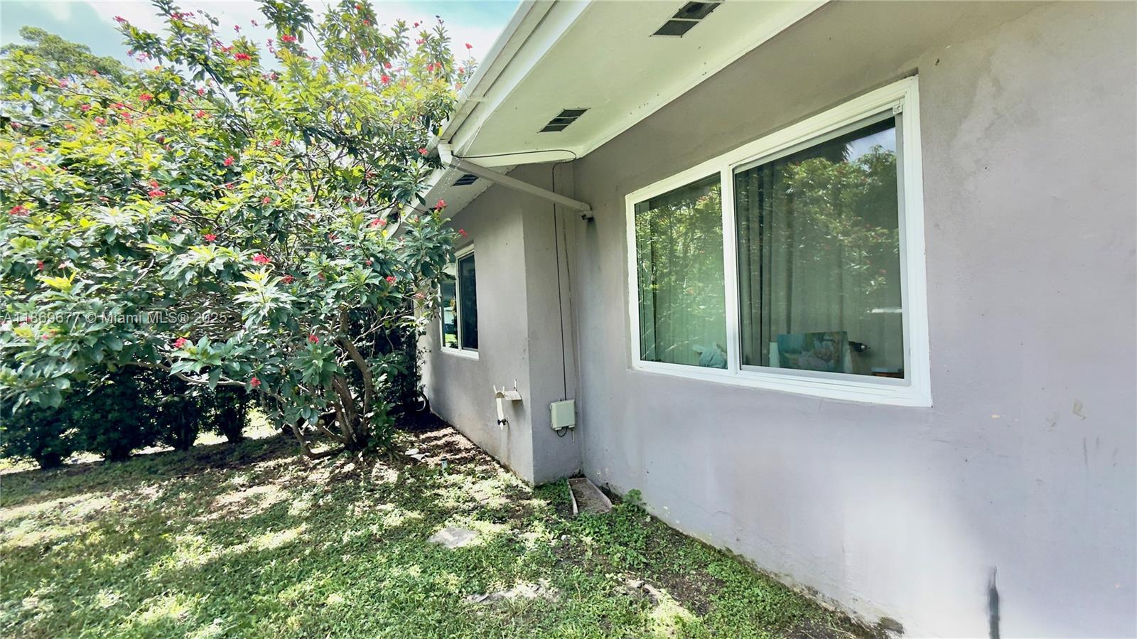 217 S 57th Ter