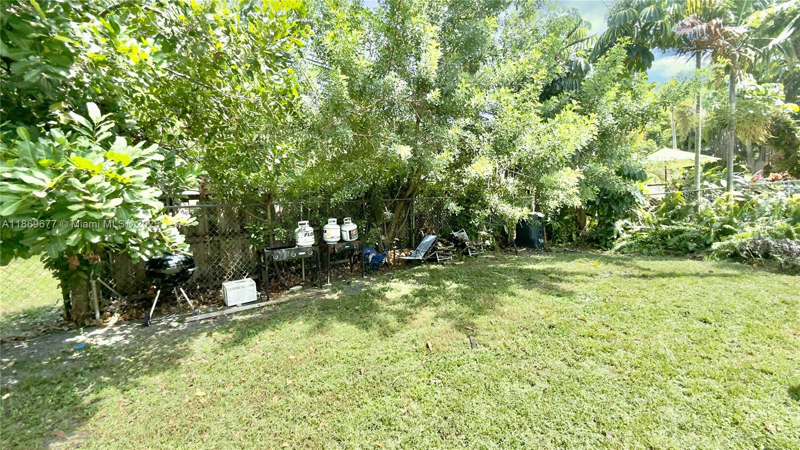 217 S 57th Ter