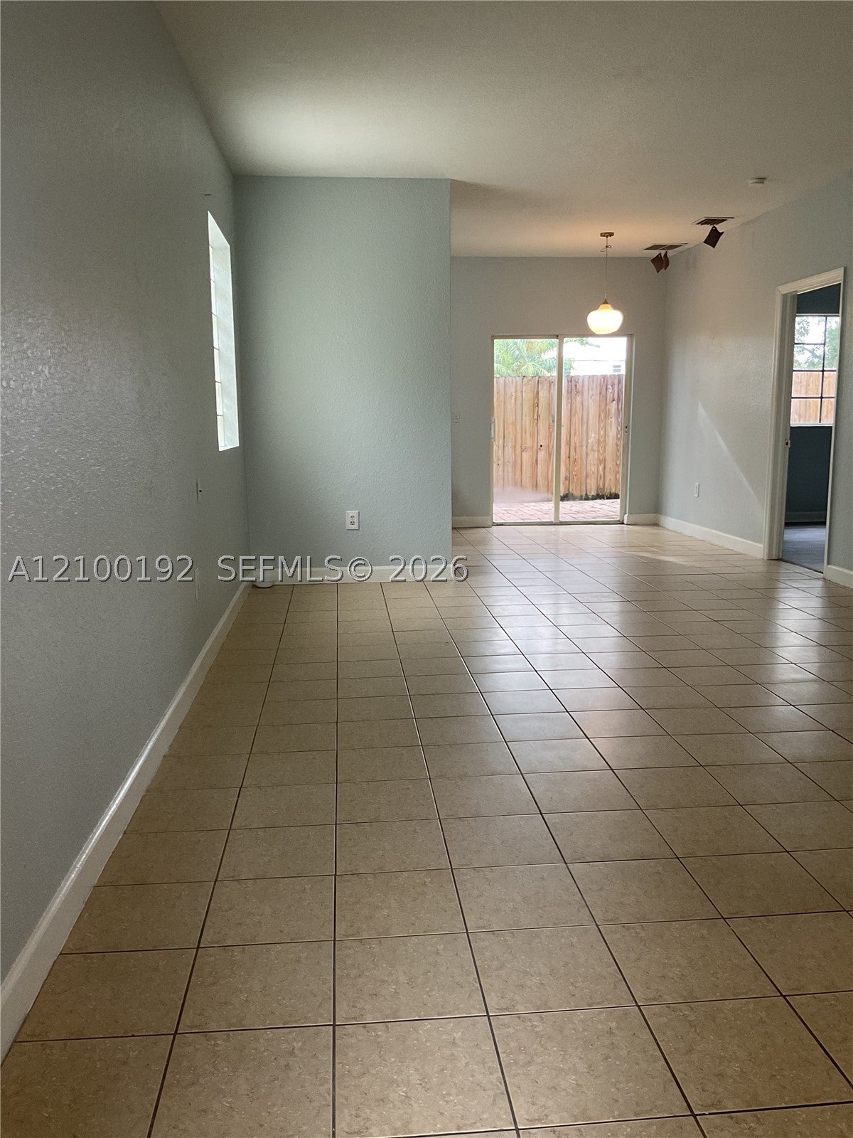 364 NE 25th Pl 101