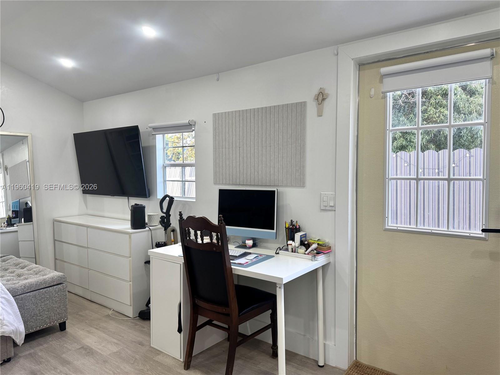 GOLF PARK SEC 2 REV - Residential Lease