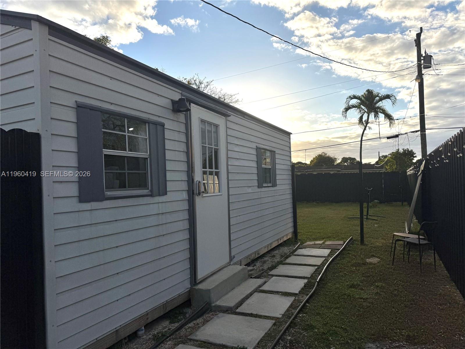 GOLF PARK SEC 2 REV - Residential Lease