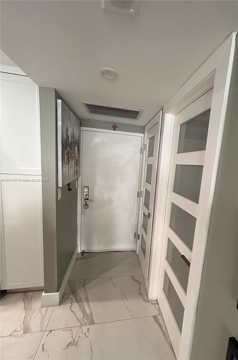 SEA AIR TOWERS CONDO - Residential Lease