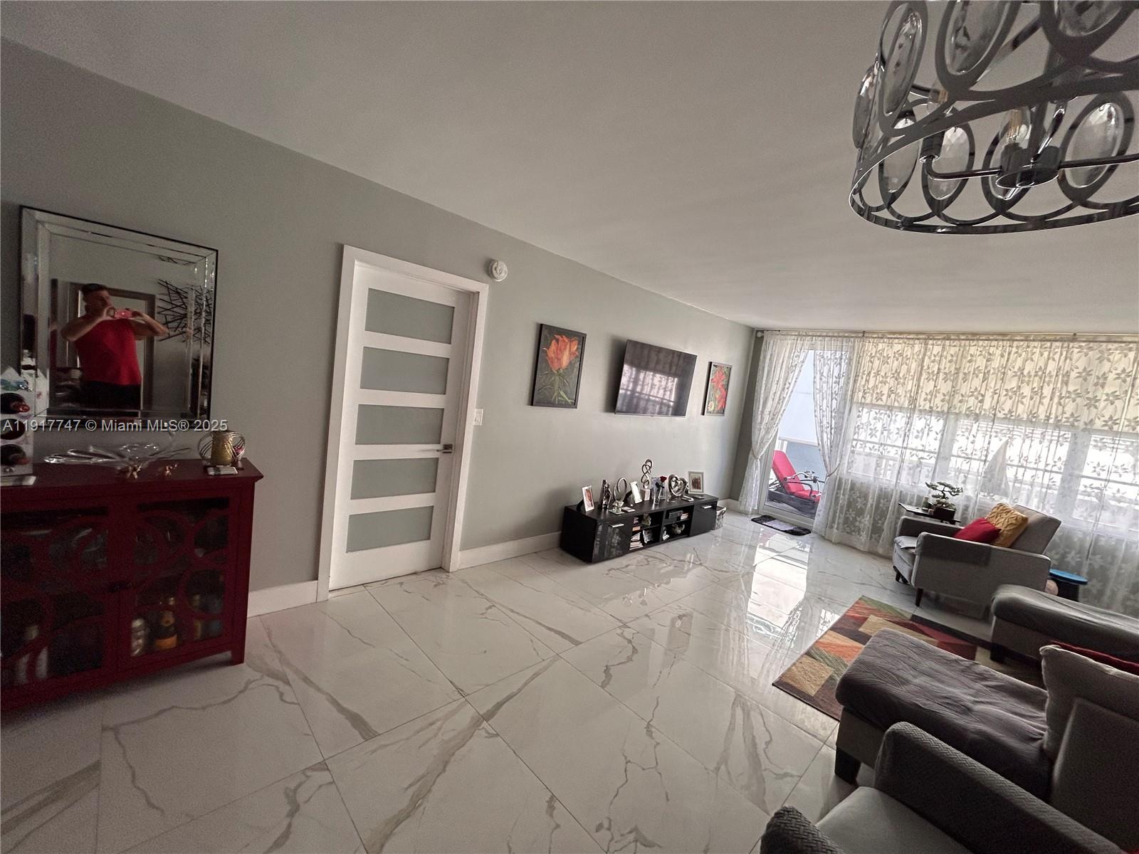 SEA AIR TOWERS CONDO - Residential Lease