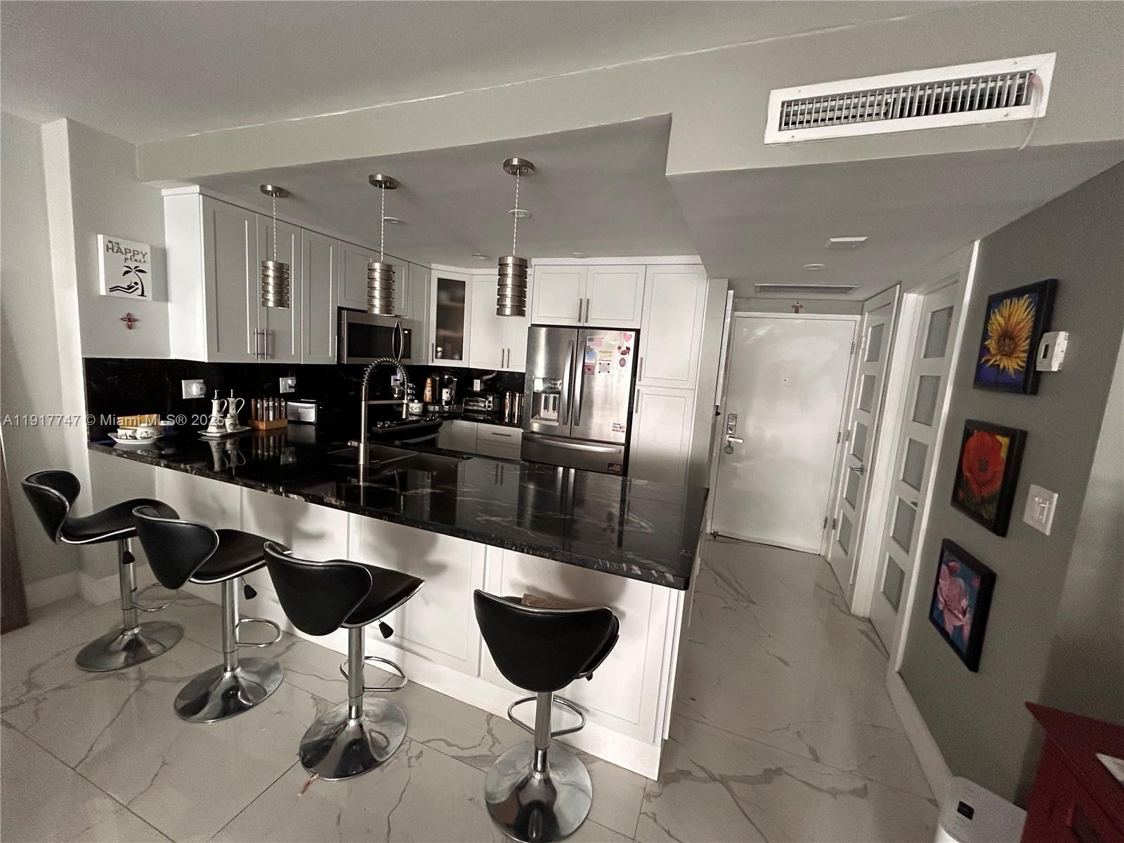 SEA AIR TOWERS CONDO - Residential Lease