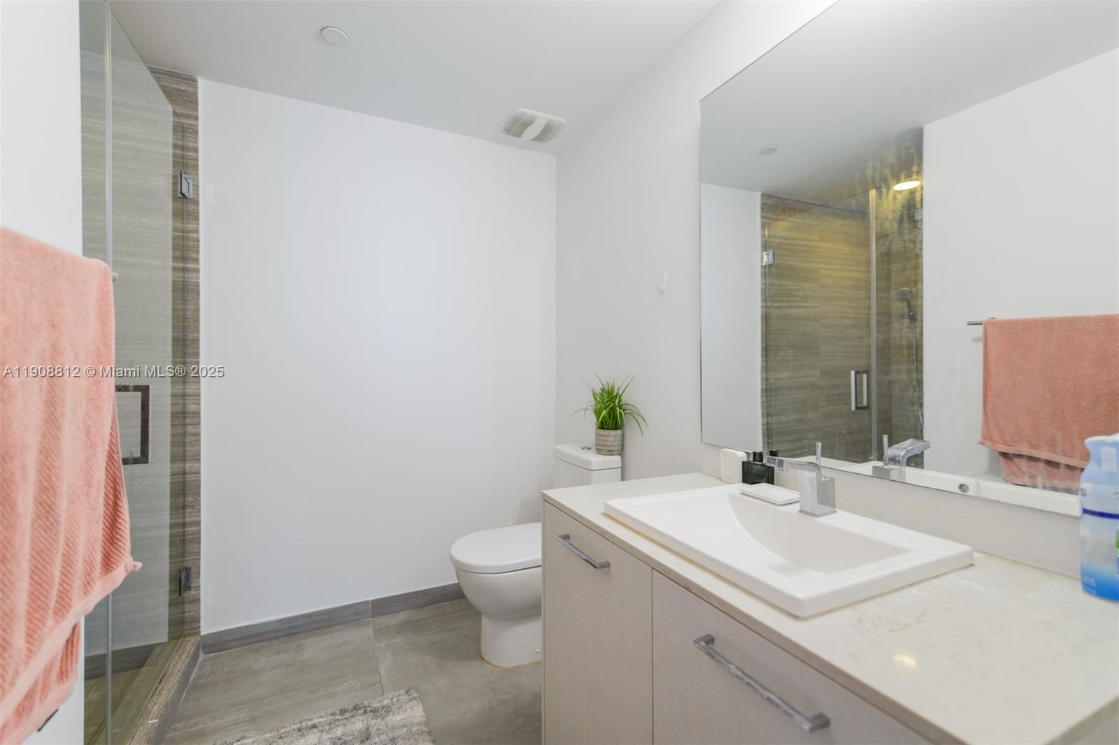 1010 BRICKELL CONDO - Residential