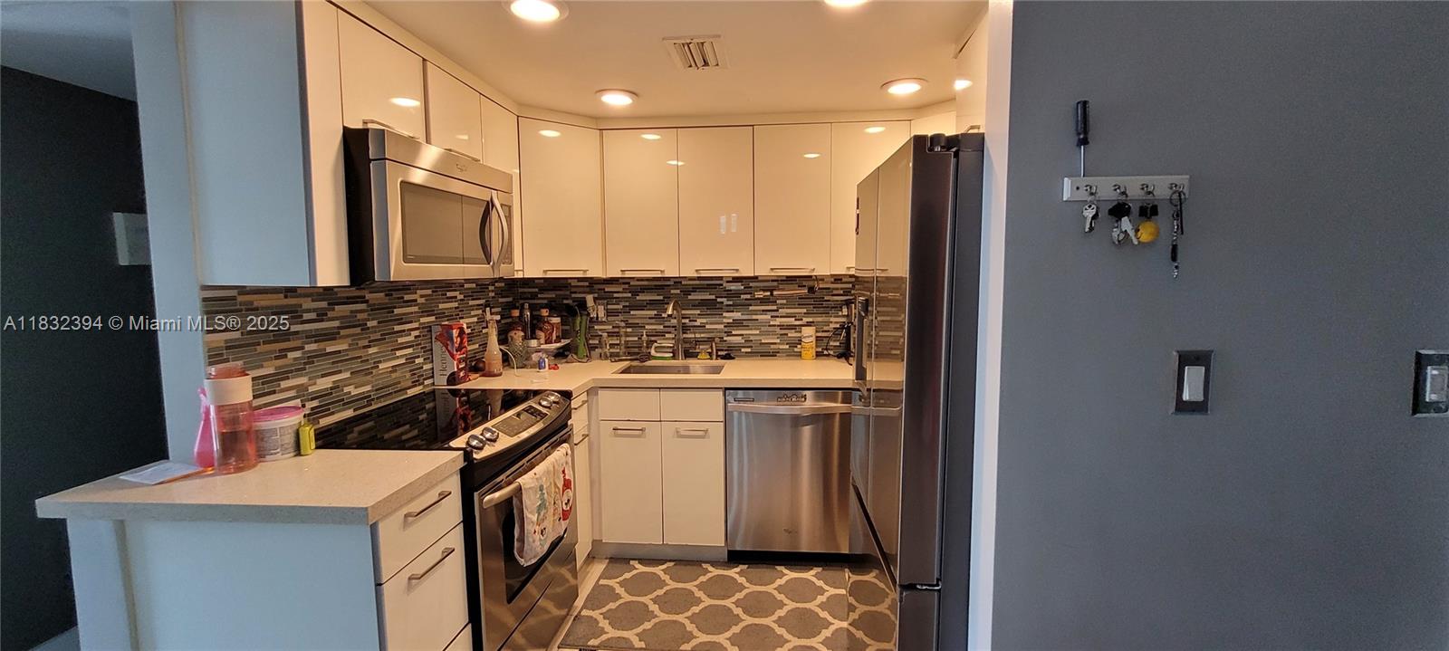 RIVIERA ISLES CONDO - Residential