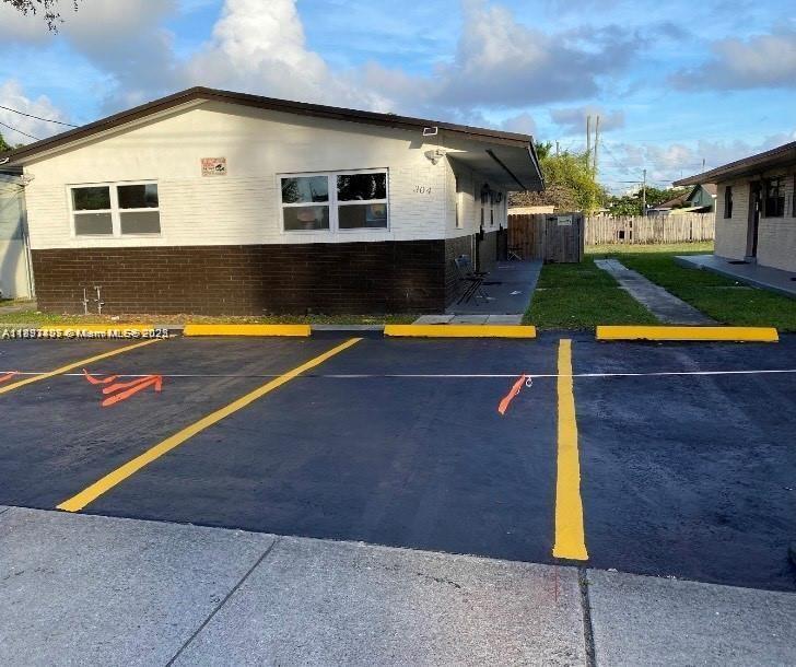 FOSTER PARK - Residential Lease