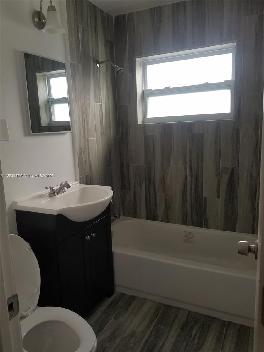 FOSTER PARK - Residential Lease