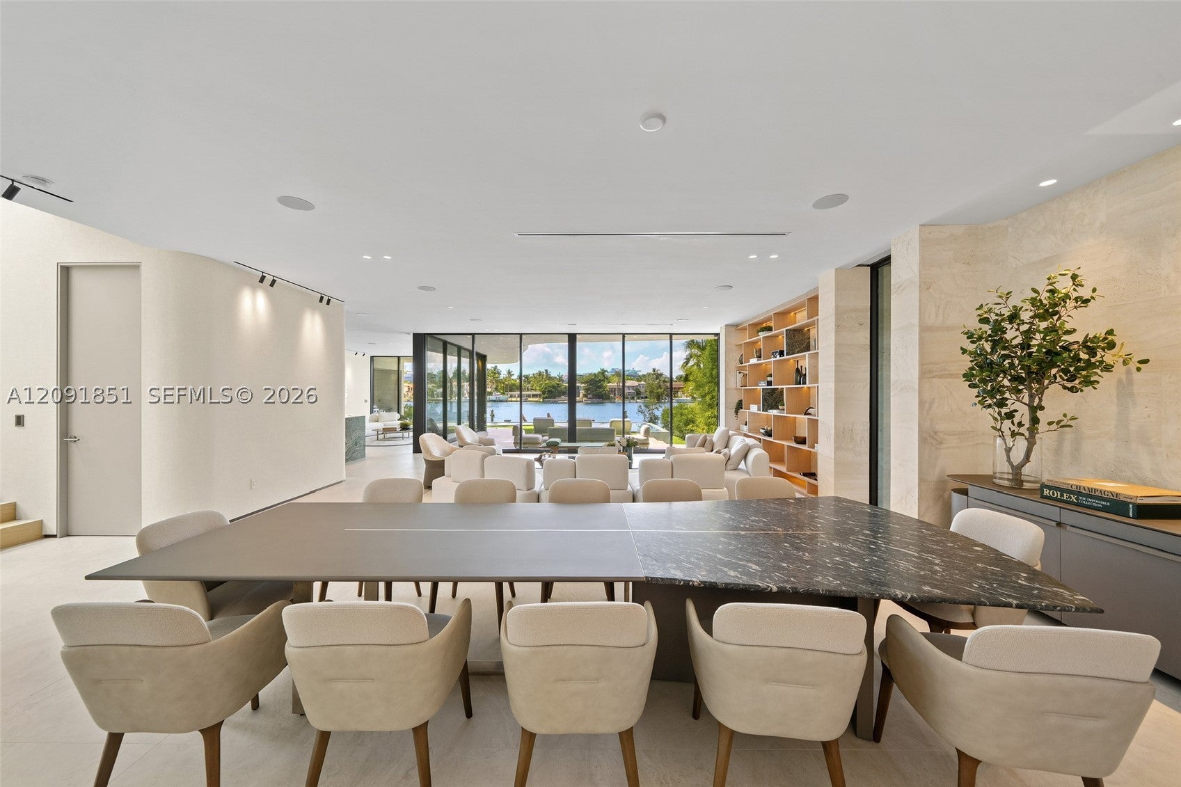 80 S Hibiscus Dr