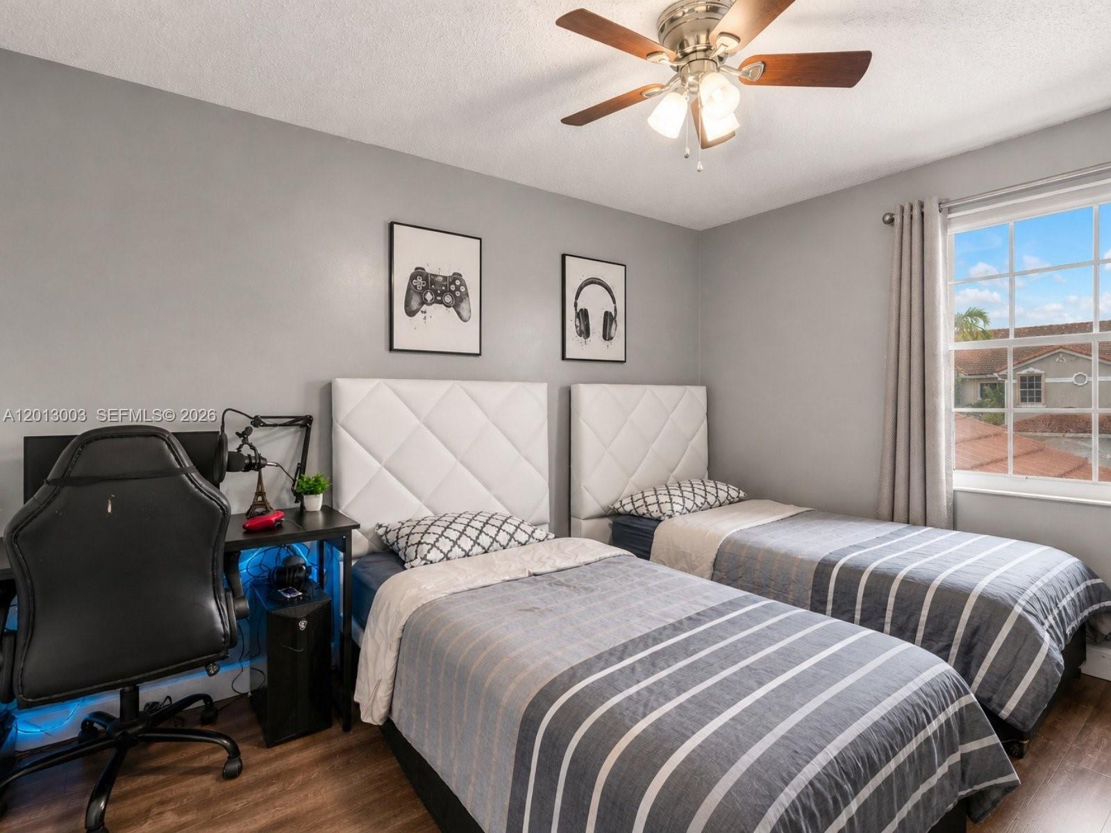 MIZNER POINTE OF BOCA VIA - Residential